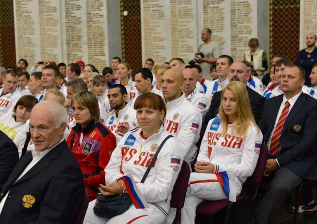 Сурдлимпийская сборная России вернулась в Москву из Болгарии с триумфом
