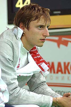 09.11.2010 Мужская и женская сборная России по фехтованию на саблях одержали победы в командном турнире на чемпионате мира в Париже. 09.11.2010 Мужская и женская сборная России по фехтованию на саблях одержали победы в командном турнире на чемпионате мира в Париже.