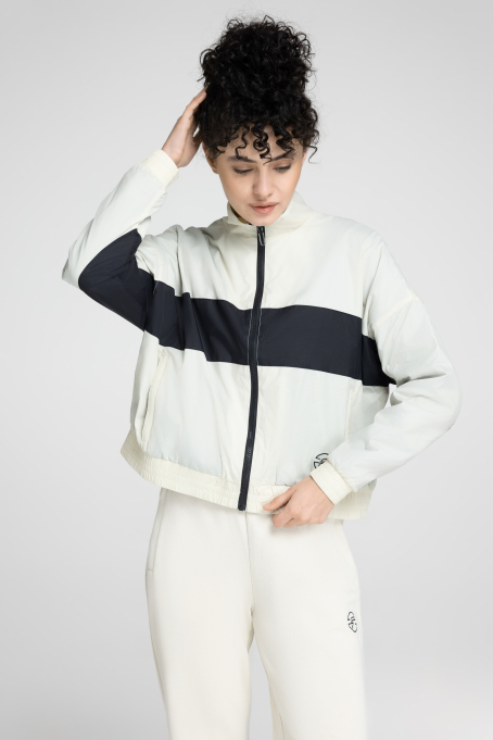 Куртка ветрозащитная женская