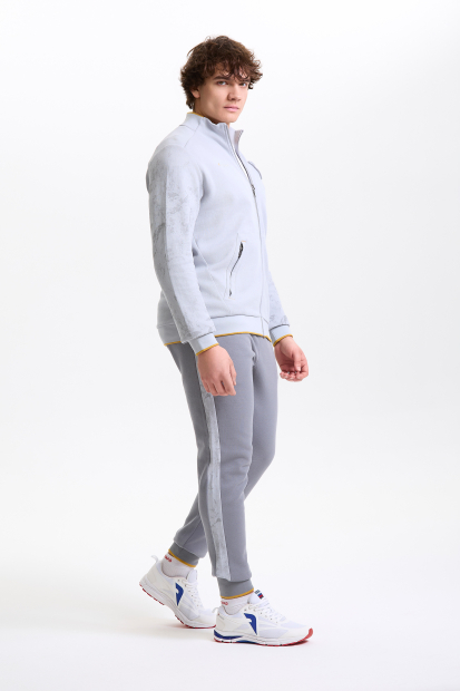 M04330G-GU256 Костюм тренировочный мужской (серый/темно серый)