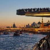 Фирменный магазин спортивной одежды и экипировки FORWARD в Москве