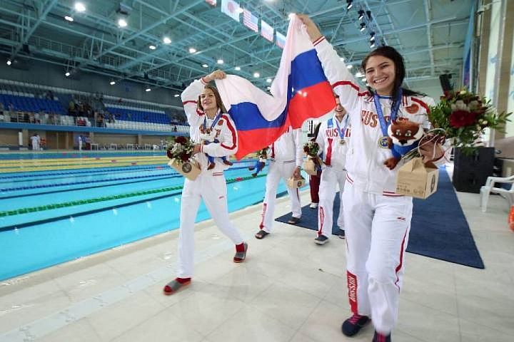 С днем Российского флага! С днем Российского флага!