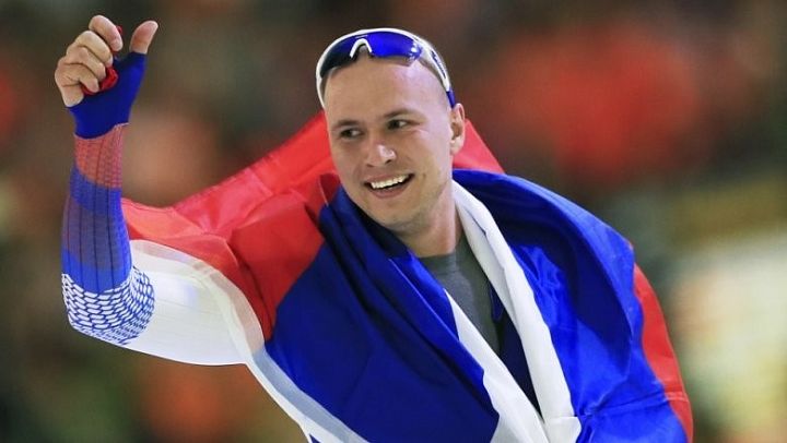 Кулижников завоевал золото на дистанции 500 м на ЧМ по конькобежному спорту