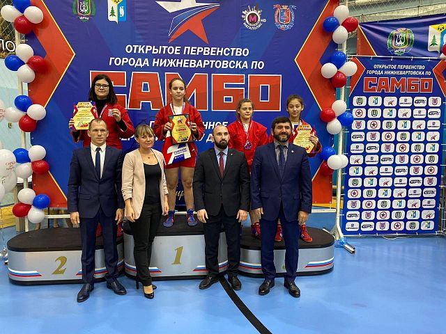 В Нижневартовске прошло открытое первенство по самбо! В Нижневартовске прошло открытое первенство по самбо!
